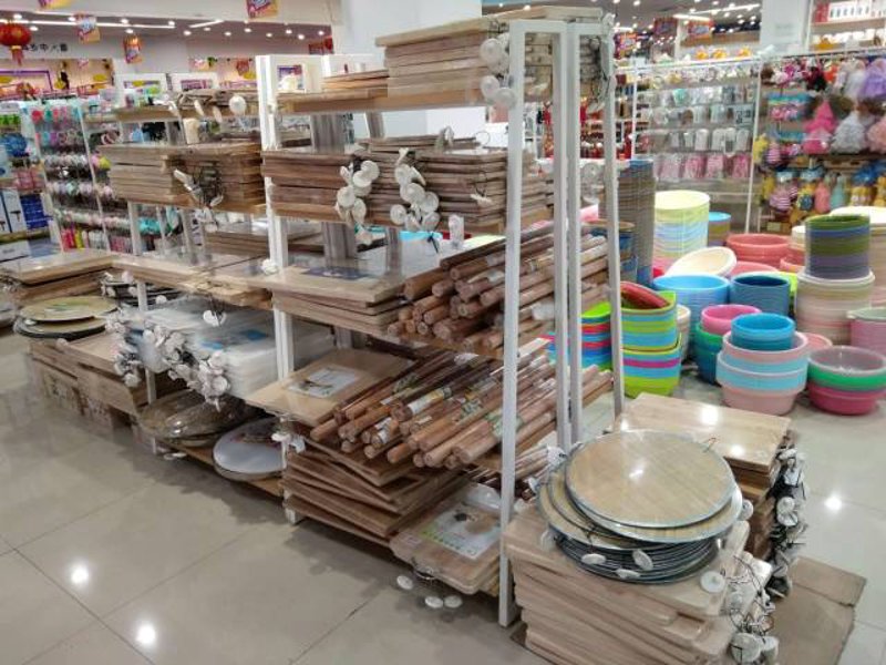 上海零售市场:从传统到现代的转型之路